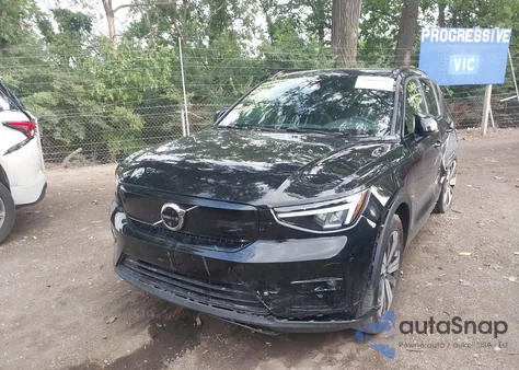2023 Volvo Xc40 Recharge Pure Electric Twin Plus z USA, uszkodzony, nr VIN YV4ED3UL4P2090667